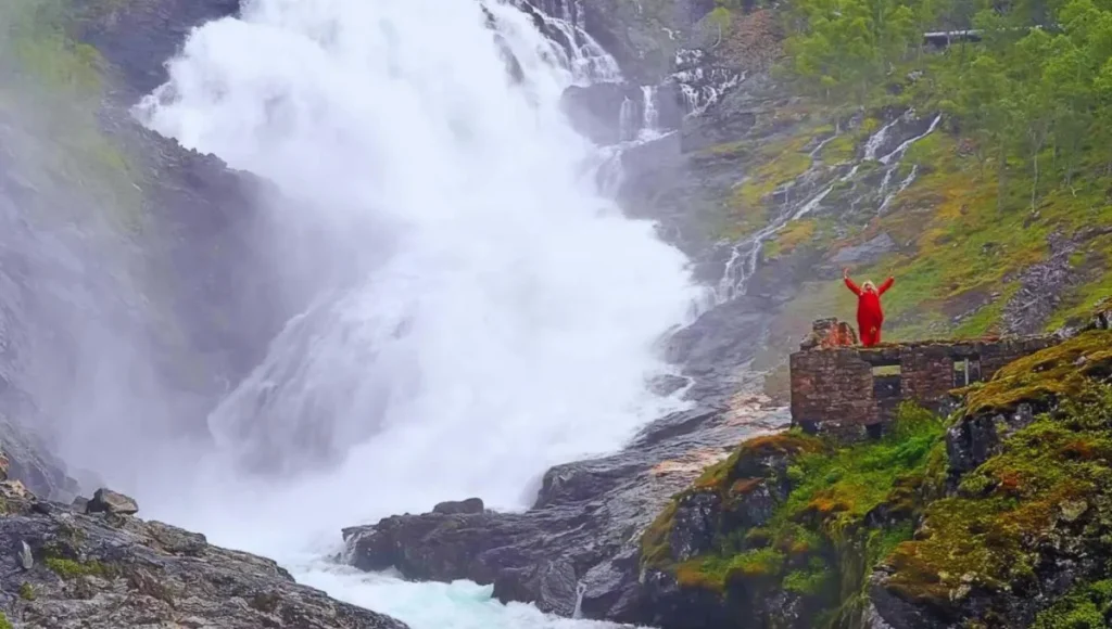 Dancing Waterfall Woman of Norway's Flåm Railway